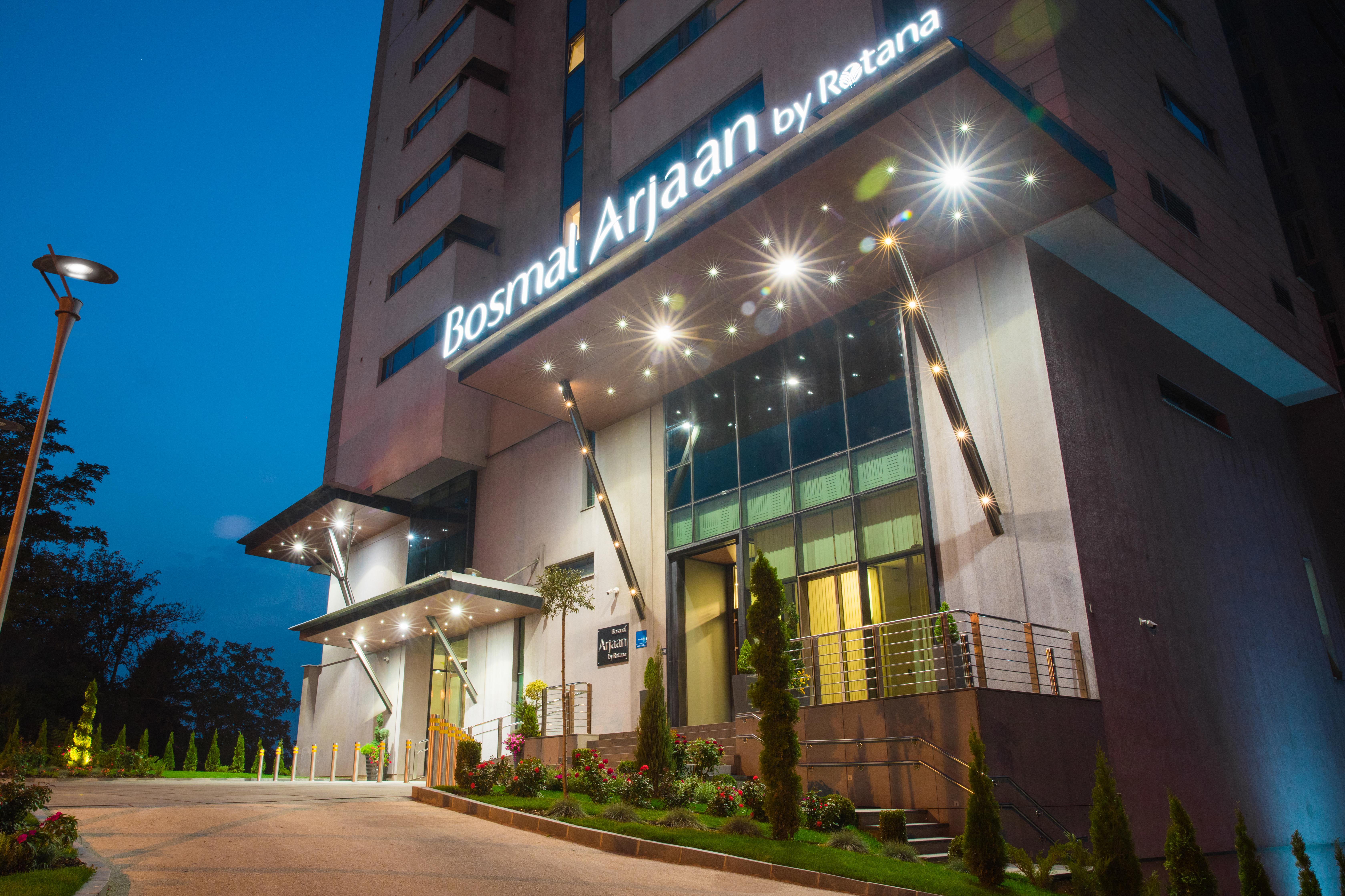 Bosmal Arjaan By Rotana Hotel